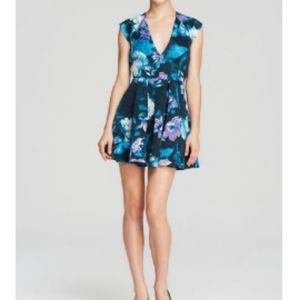 NWT Guess Neoprene floral dress